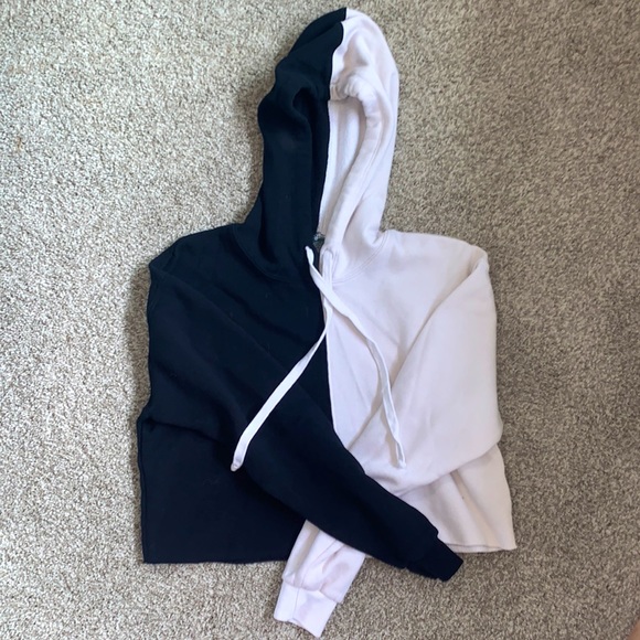 Wild fable cropped hoodie, size small, black and white, super comfy.